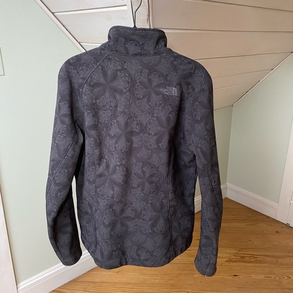 The North Face Apex Women’s Jacket Medium - Picture 2 of 13